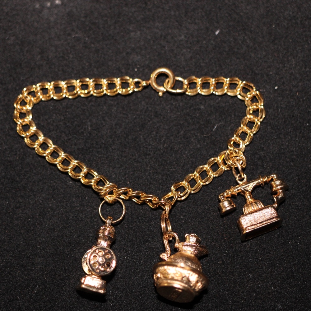 Vintage 12K Gold Filled Bracelet Chain AVON Charms
